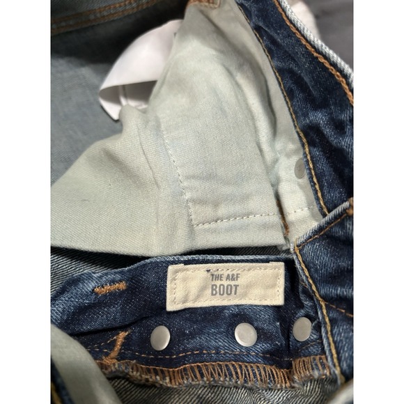 Abercrombie & Fitch Mens 31x32 Denim Jean Distressed Bootcut Straight Button Fly - Picture 8 of 10